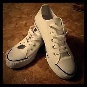 White Airwalk Sneakers